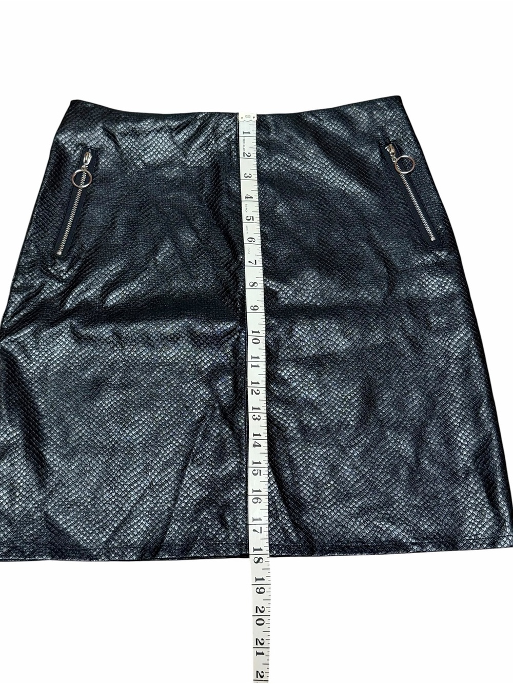 POSH Black Faux Leather Zip-Pocket Mini Skirt - Picture 3 of 9